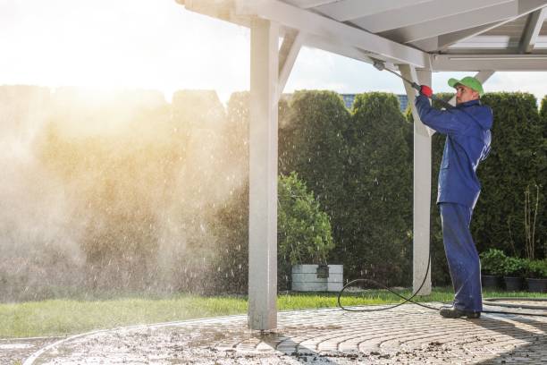 Best Animal Enclosure Cleaning  in Moss Beach, CA